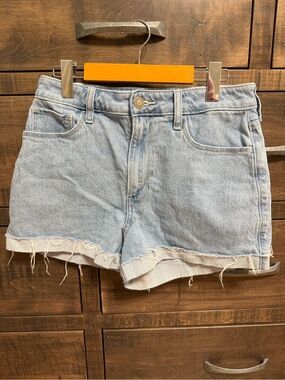 Hollister Ultra High Rise Mom Shorts
